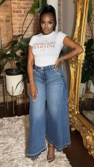 High Waist Wide Leg Jeans - Medium Wash