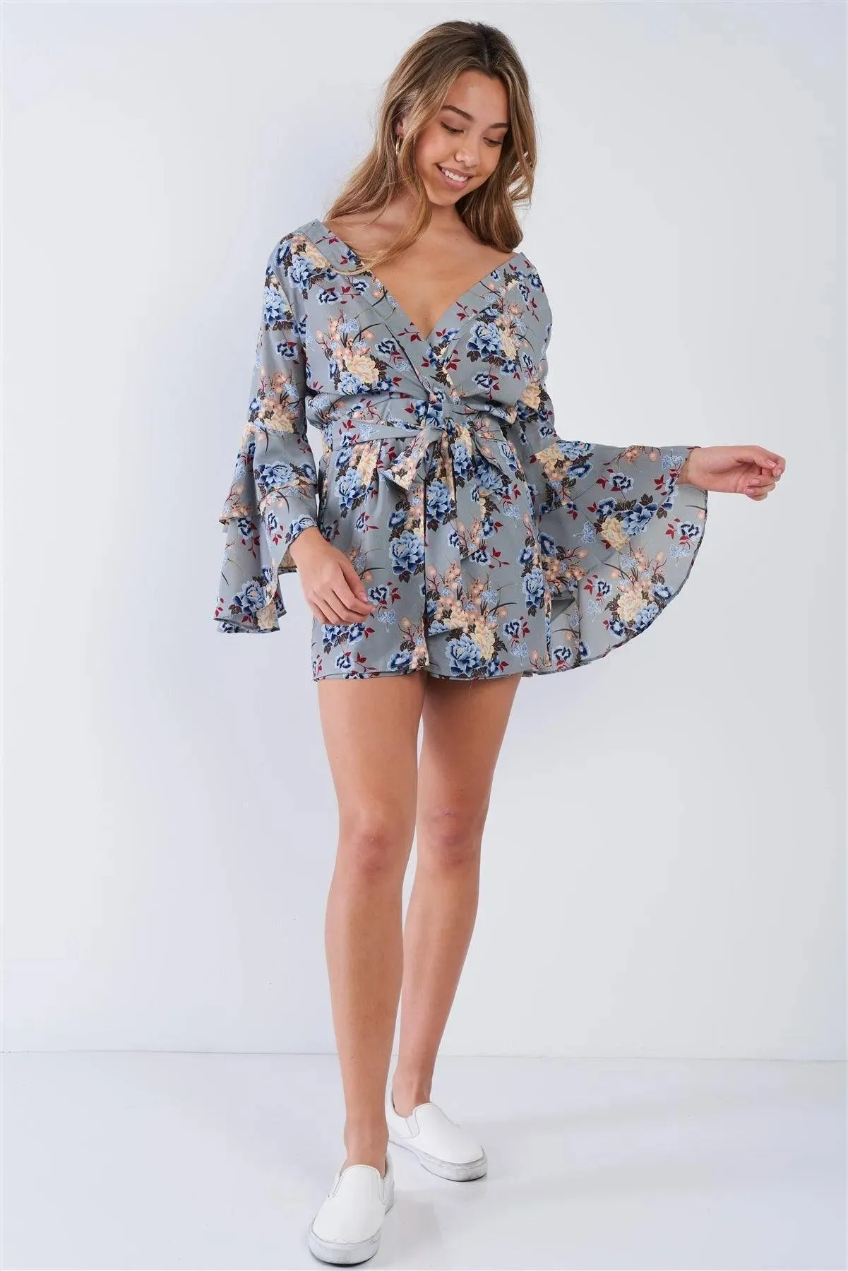 Light Grey Floral Surplice Bell Sleeve Romper /2-2-2
