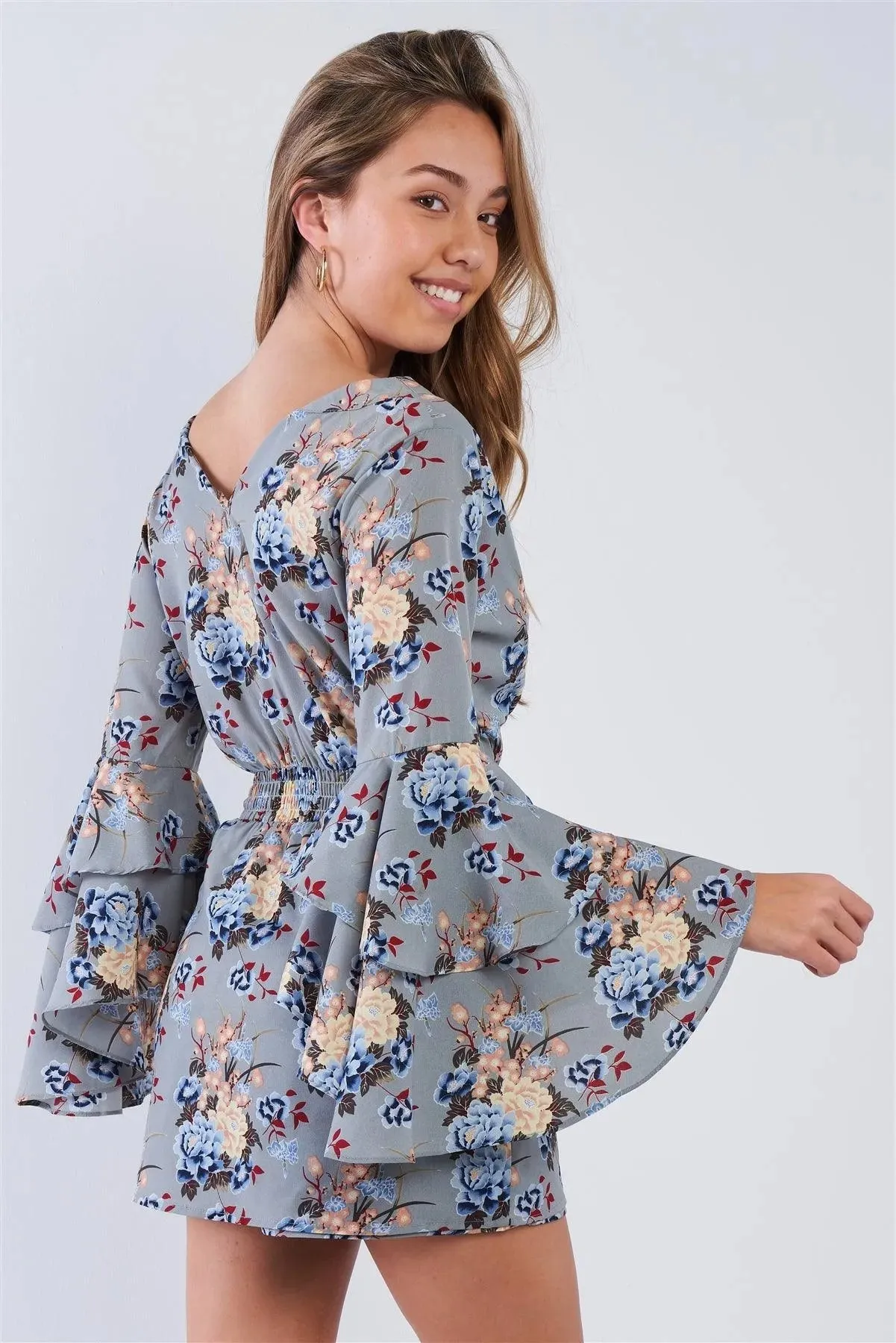 Light Grey Floral Surplice Bell Sleeve Romper /2-2-2