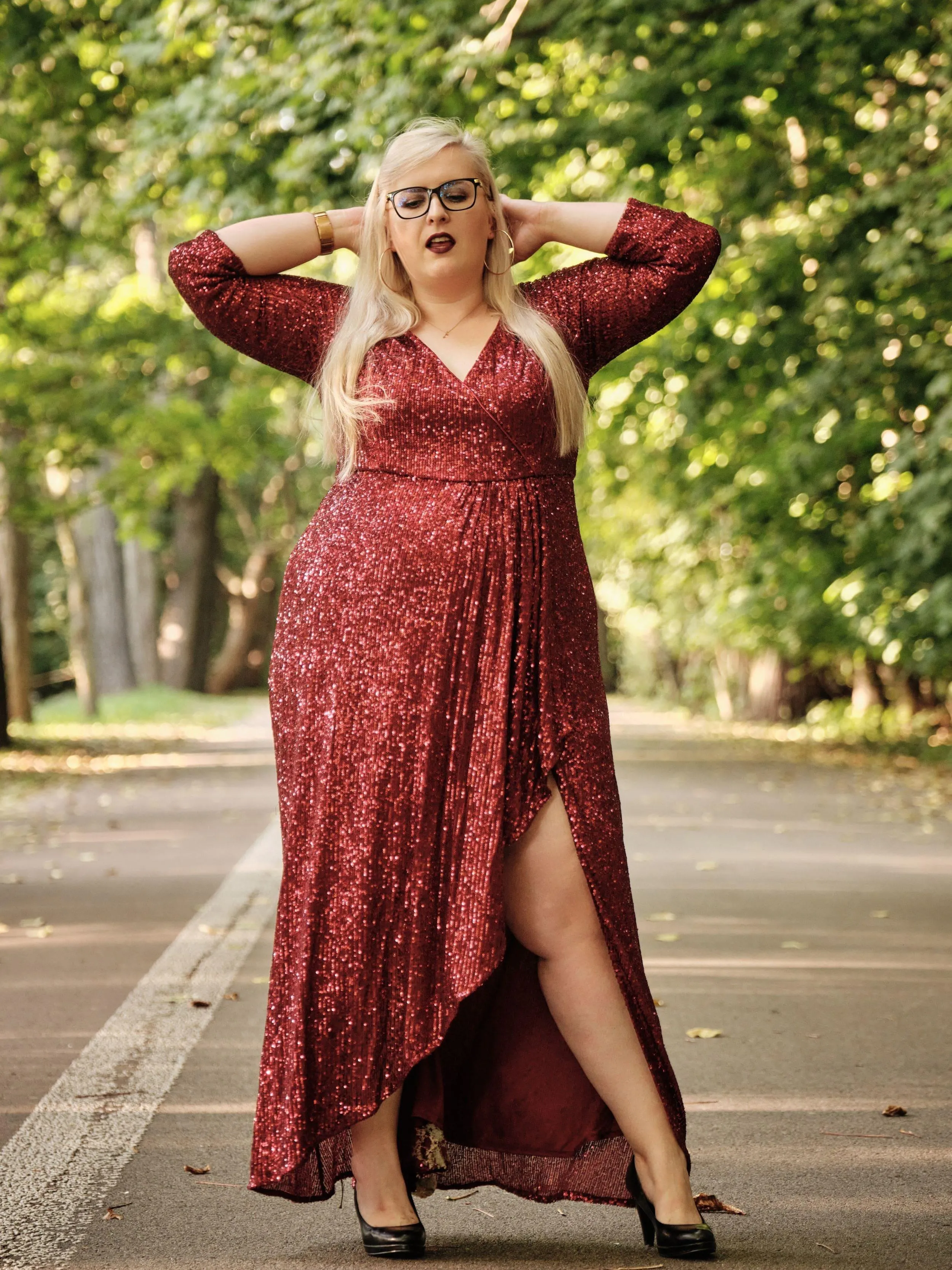 Plus Size Sequin V-Neck Long Sleeve High Slit Bodycon Evening Dress